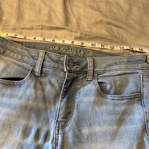 American Eagle Outfitters Super Super Stretch Light Fade Denim Jeans Size 8 - Picture 8 of 16